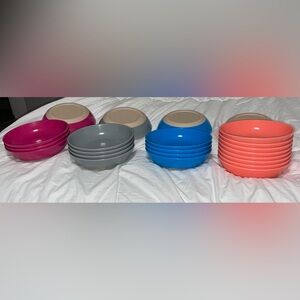 23 piece Plastic Mini Bowls with rubber bottoms set. Pink, gray, salmon, blue 5”